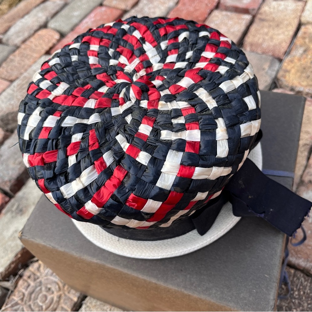 Quaker Maid vintage Americana style netted hat - Picture 4 of 6